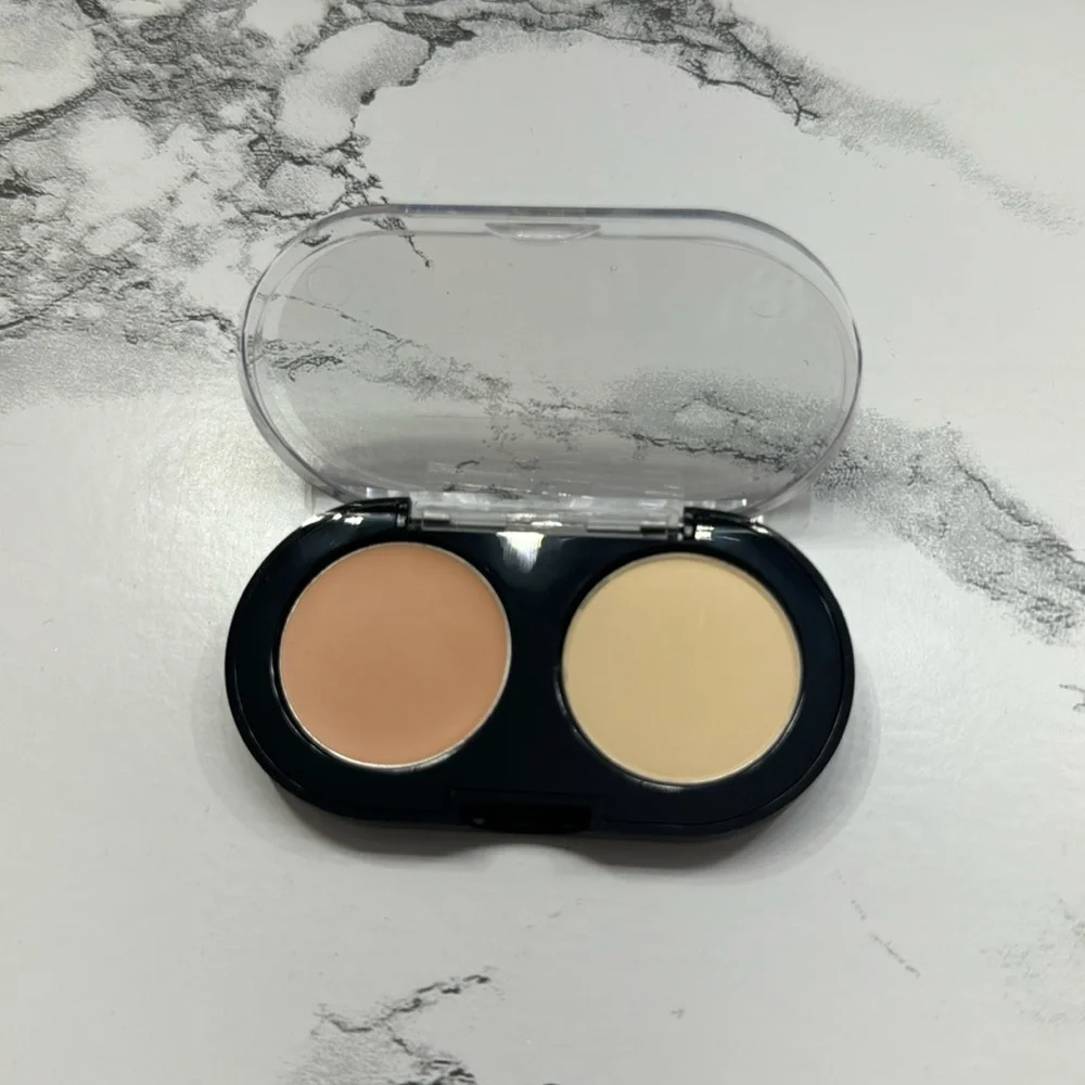 NWOB Bobbi Brown concealer Warm Ivory/Pale Yellow Never used No box